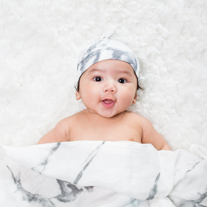 Lulujo Lulujo Bamboo Hat and Swaddle Blanket at £21.95