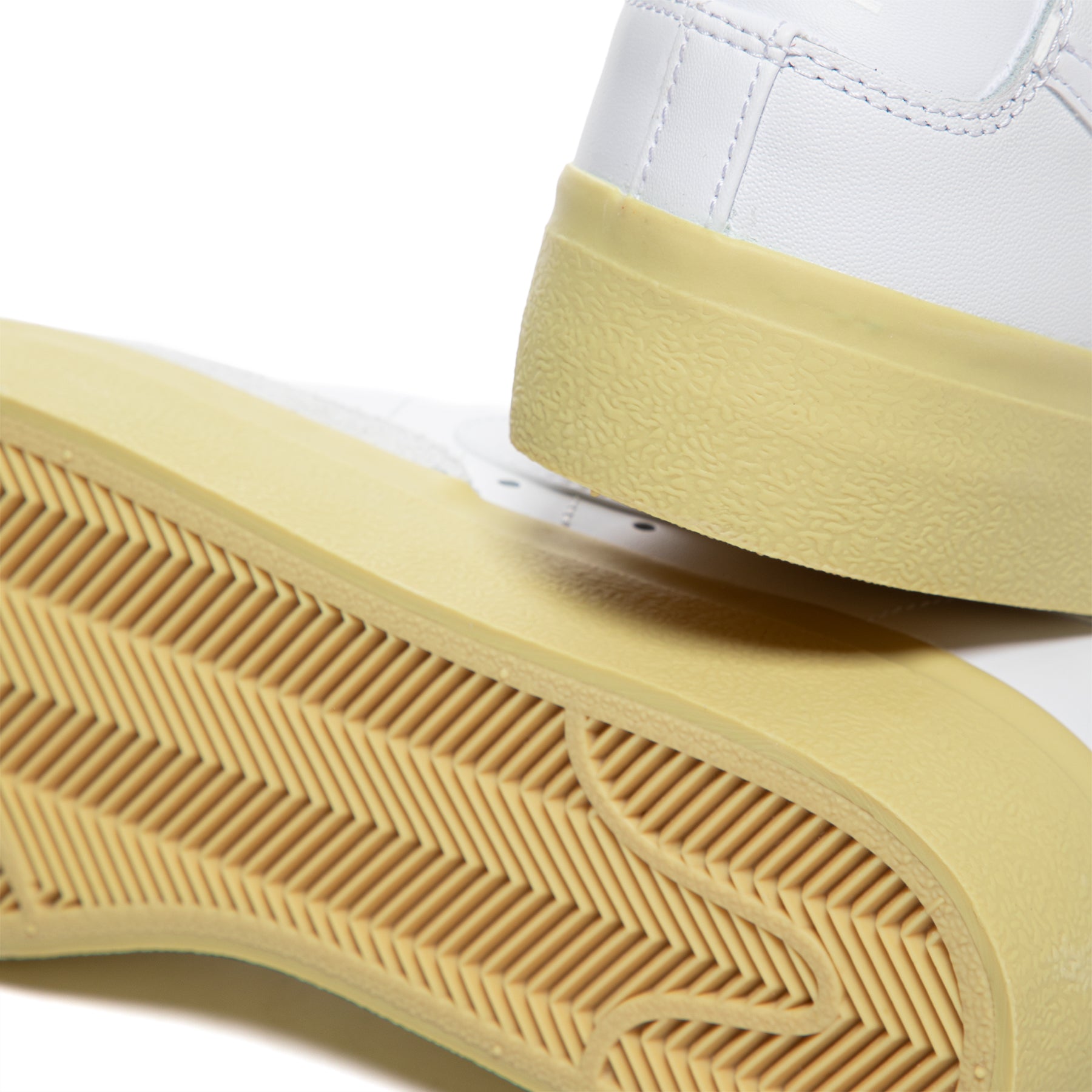 Nike Womens Blazer Low Platform(White/Lemon Wash/Black) | Concepts