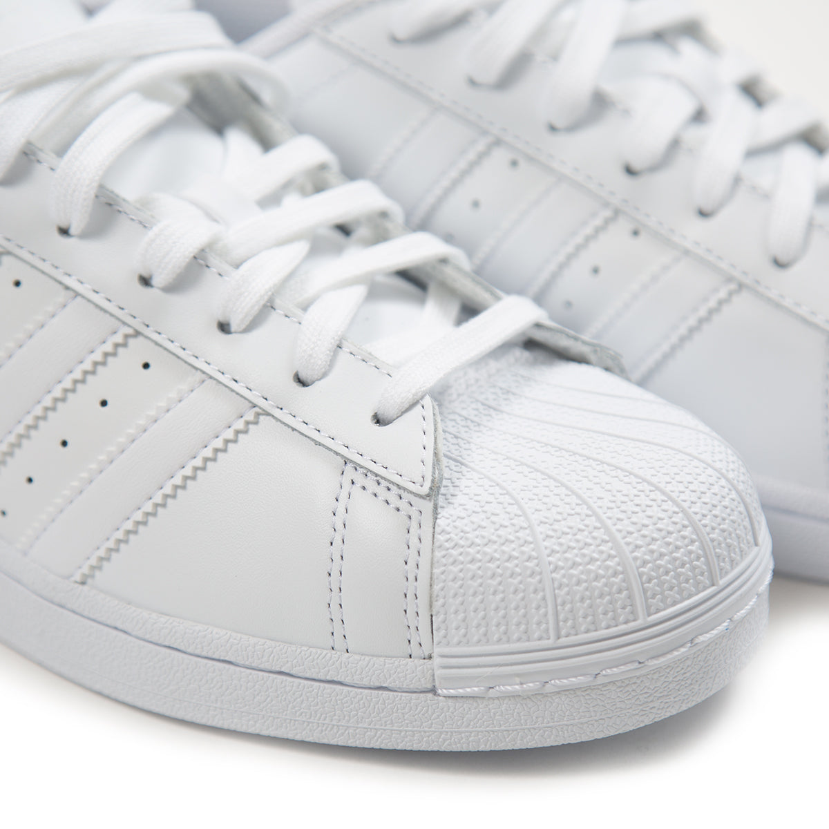 adidas superstar foundation white