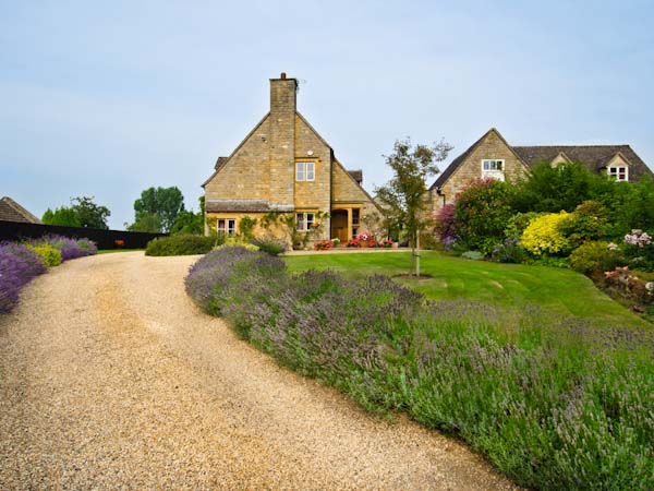 Driveway gravel road