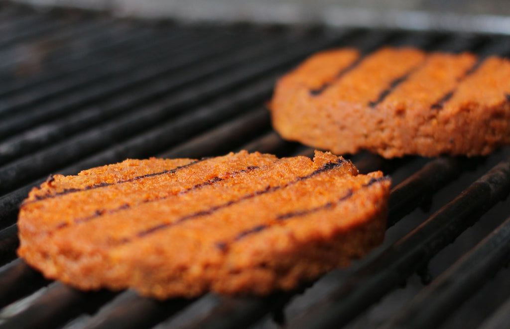 vegetarian summer cookout bbq barbecue burger hamburger cheeseburger kosher keto gluten-free veggie vegetariant-friendly