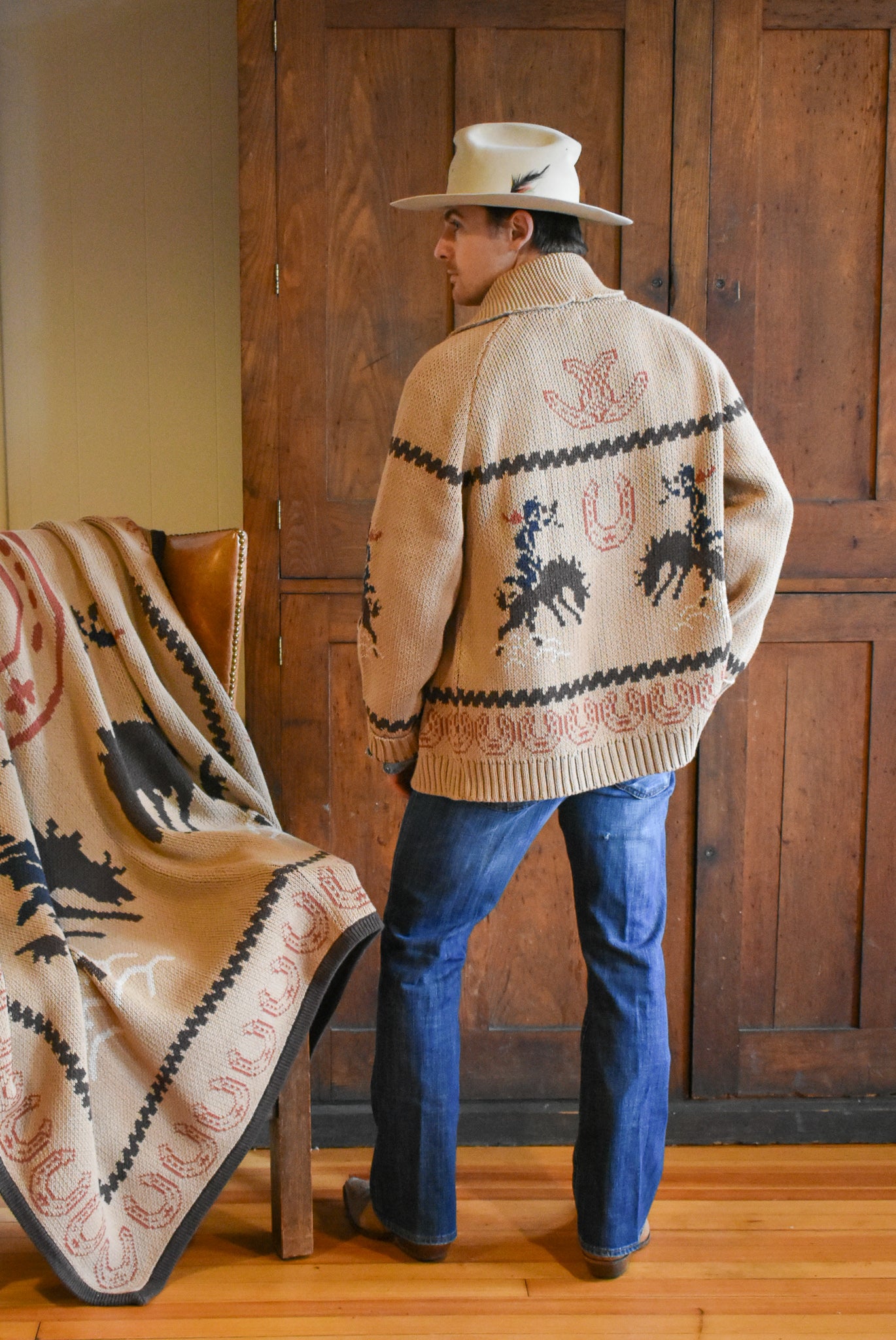 Men's Longhorn Sweater – J.M. Capriola