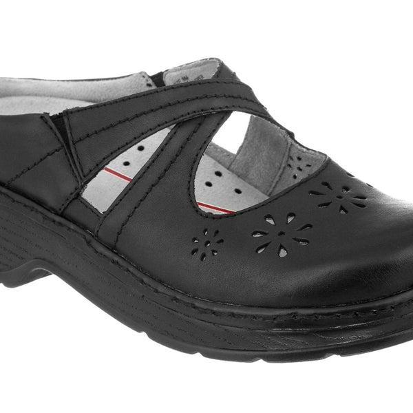 crocs fur lined shoes