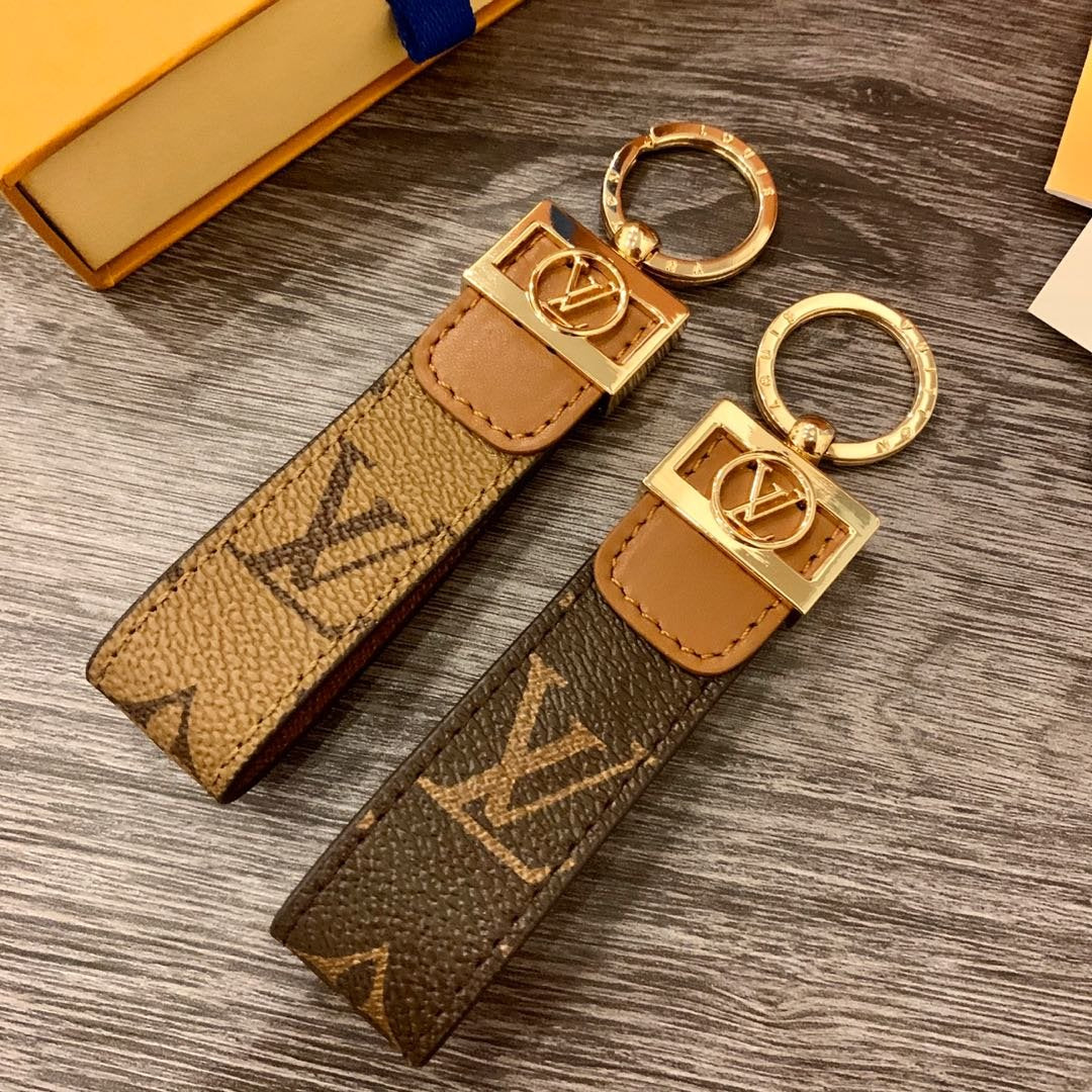 Louis Vuitton DAUPHINE DRAGONNE KEY HOLDER