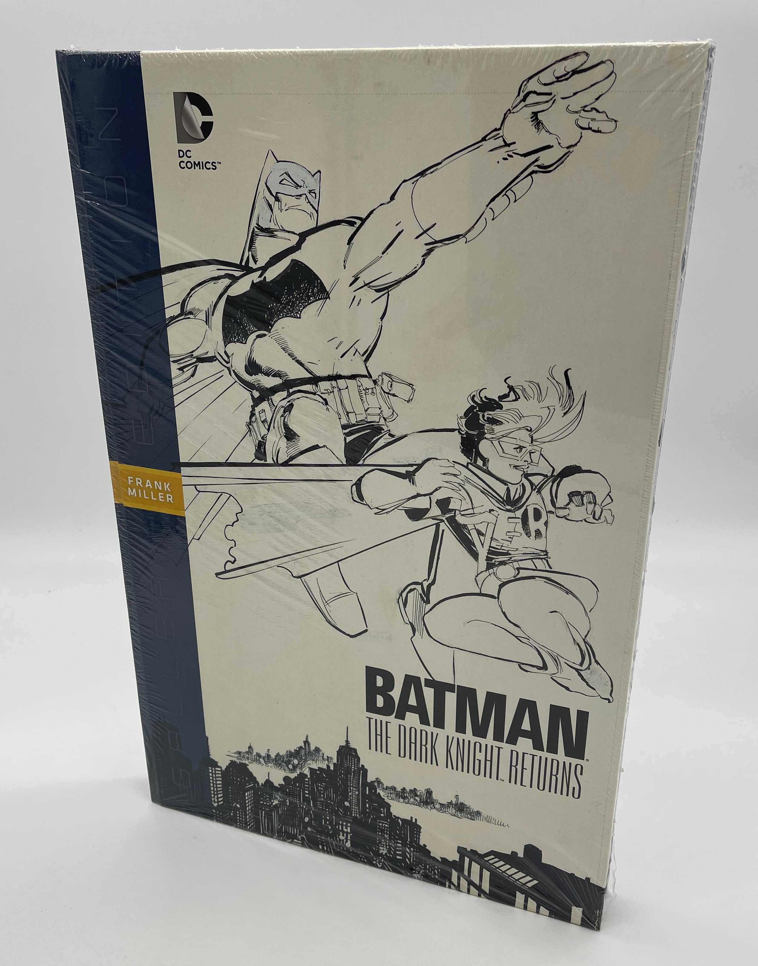 Gallery Edition: THE DARK KNIGHT RETURNS: FRANK MILLER *NEW* *Sealed* –  Torpedo Comics