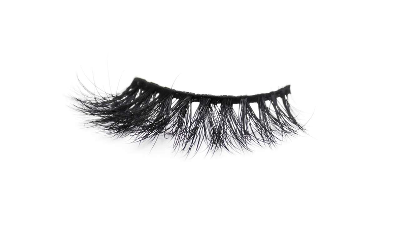 Buy ‘LASH GOALS’ 3D Mink Lashes - Cruelty Free | Essence Luxe Couture (Single)