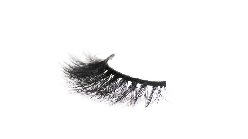 Buy ‘LASH GOALS’ 3D Mink Lashes - Cruelty Free | Essence Luxe Couture (Single Lash)