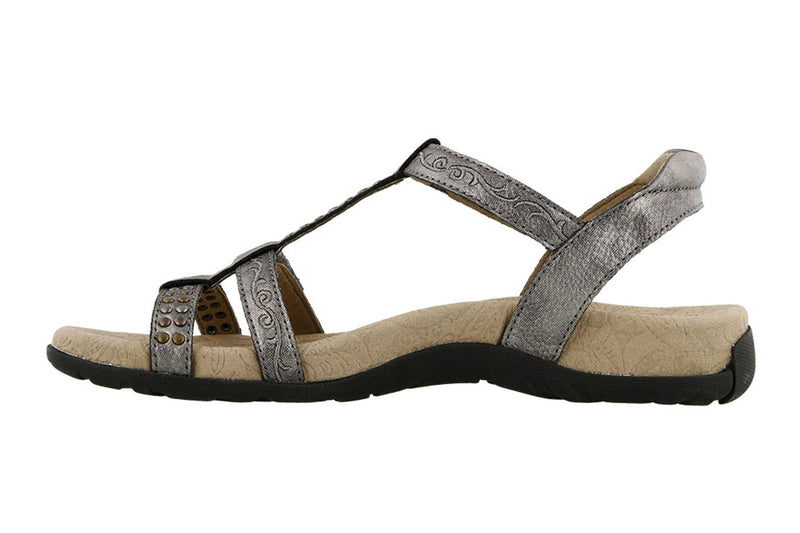 taos award sandals