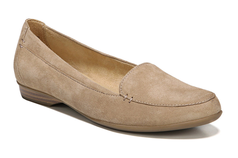 naturalizer saban suede