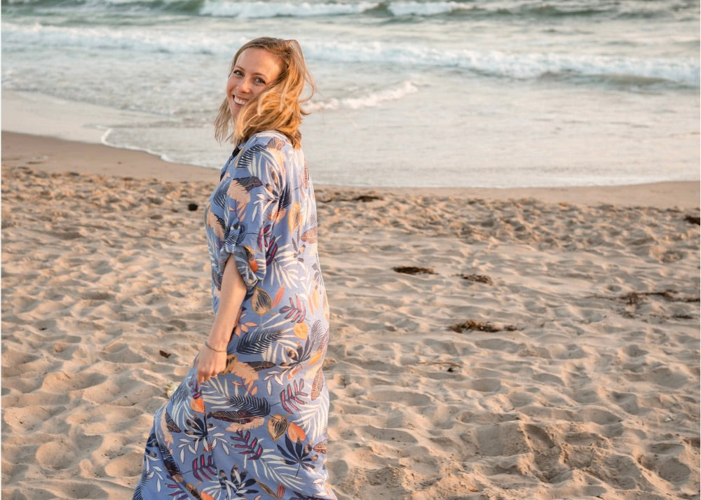 Allie Kleinman: Relaxing Tech-free Walk on the Beach
