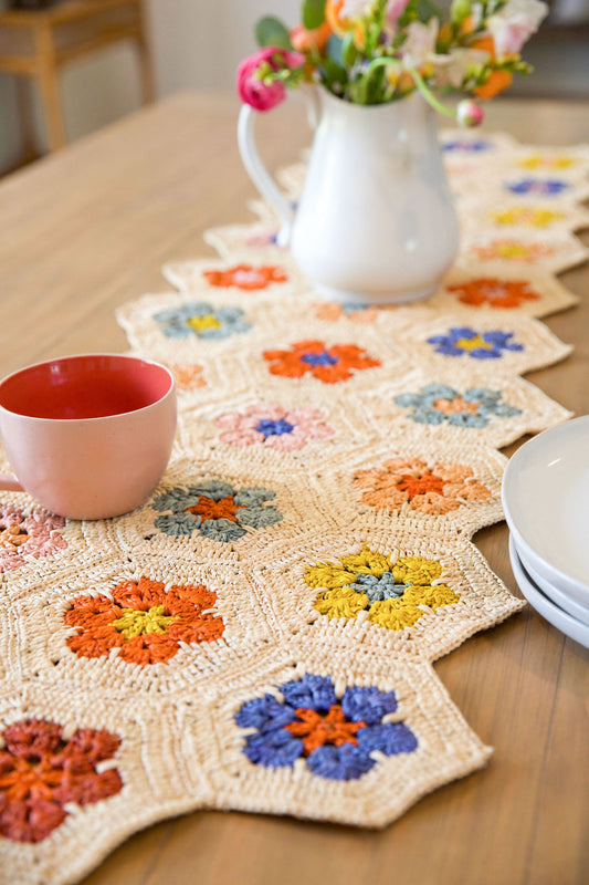 Grass Table Runner – The Bee's Knees British Imports