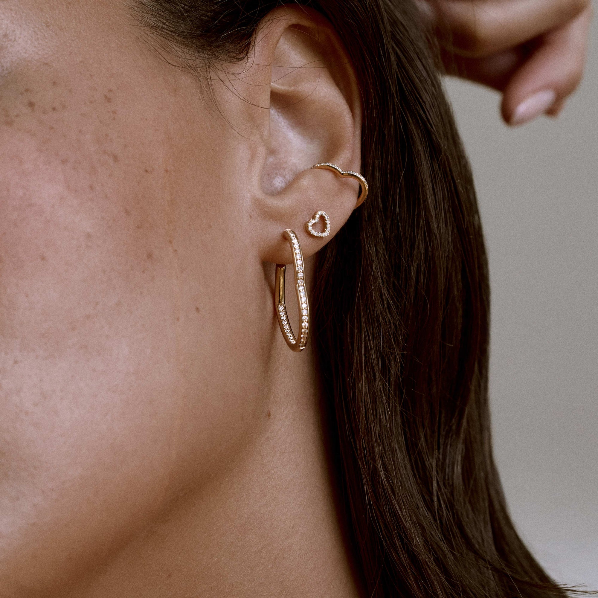 Pandora Radiant Sparkling Hearts Hoop Earrings – Fifth Avenue Jewellers