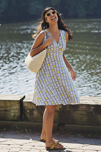 Wrinkle-Free Vacation & Travel Dresses: Chic Styles with Pockets
