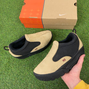 vintage nike acg shoes