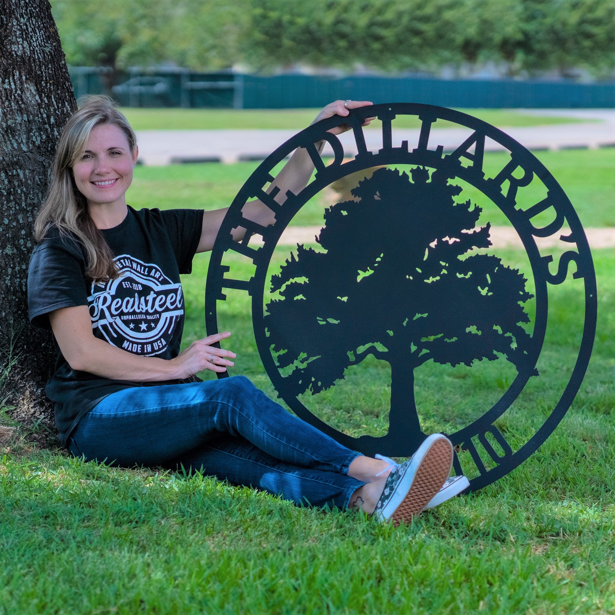 Oak Tree Personalized Metal Name Sign - Black - 18