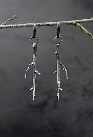 Blackthorn-earrings-blackthorn-jewellery-silver-blackthorn-thorn-and-claw