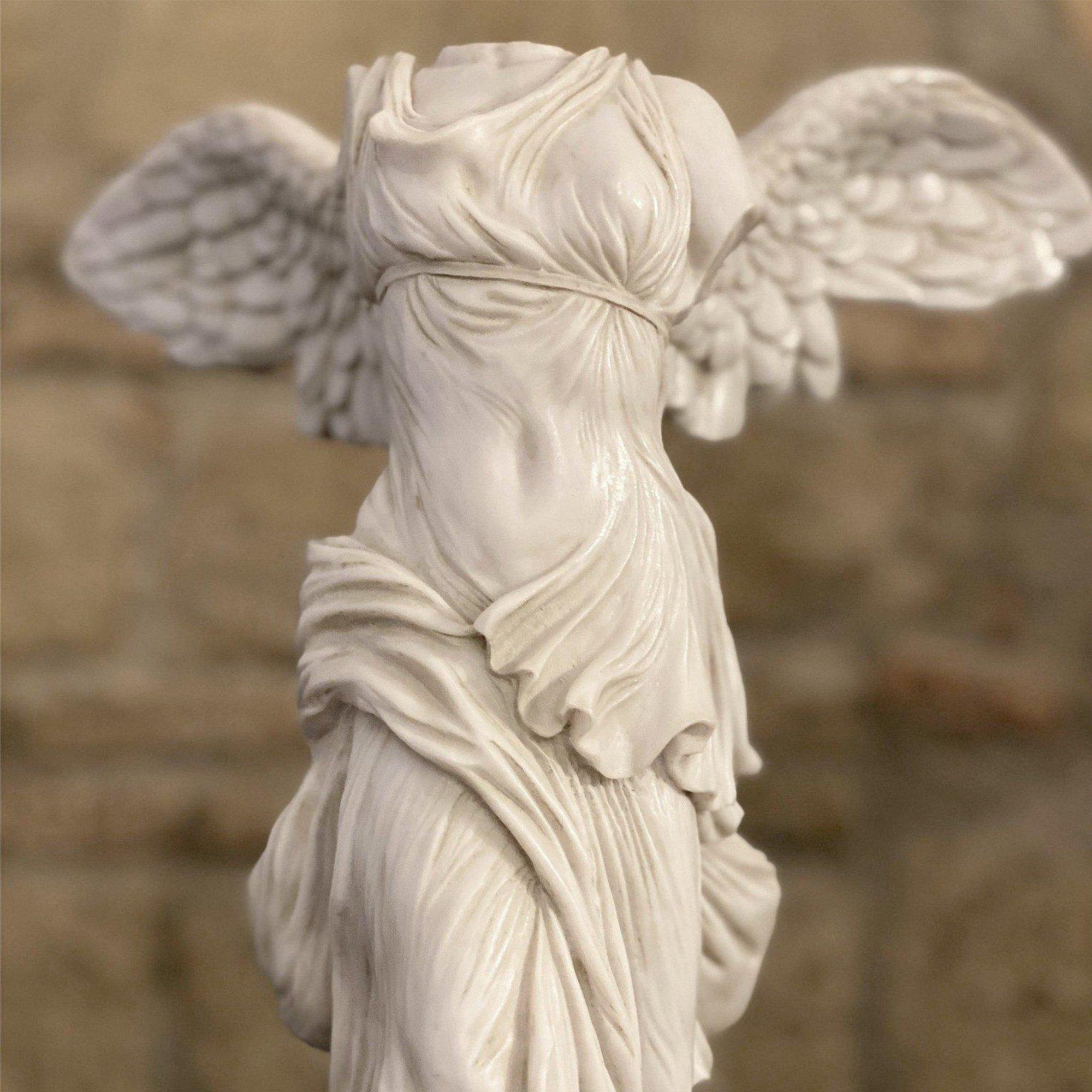 Victoria alada Nike de estatua de mármol en venta