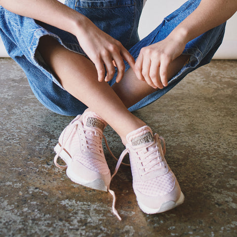 Ventilere snesevis højdepunkt Pleje af sko, støvler og sneakers i ruskind