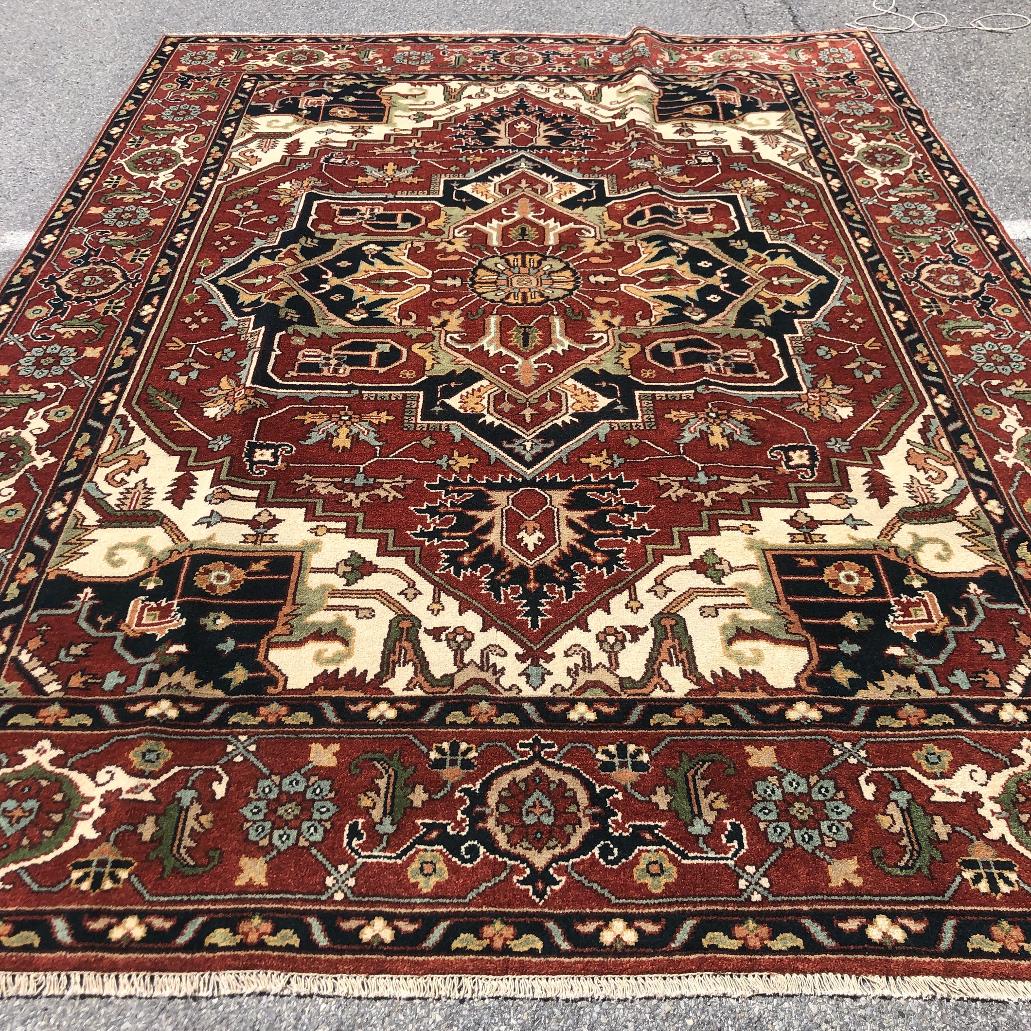 R289 handmade tribal style oriental rug 8’9” x 11’11”