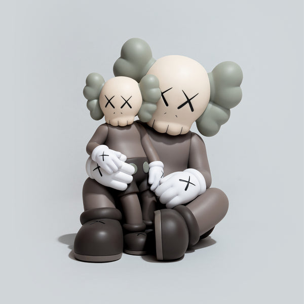 KAWS:HOLIDAY – DDTStore