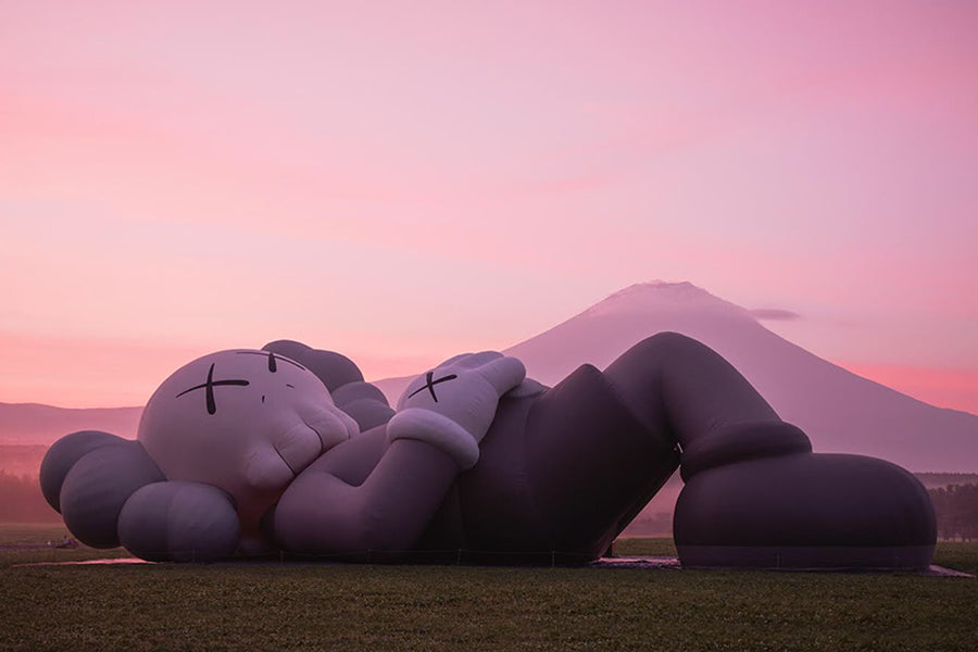 New camping experience by KAWS:HOLIDAY JAPAN – DDTStore