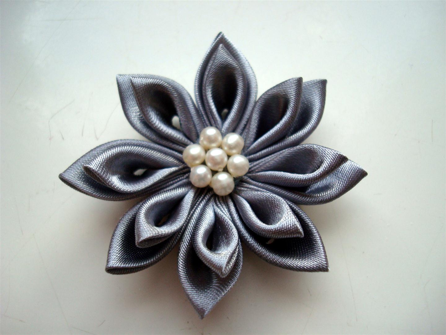 Bridal Kanzashi Flower Hair Clip With Freshwater Pearls Gray Flower Mykanzashi