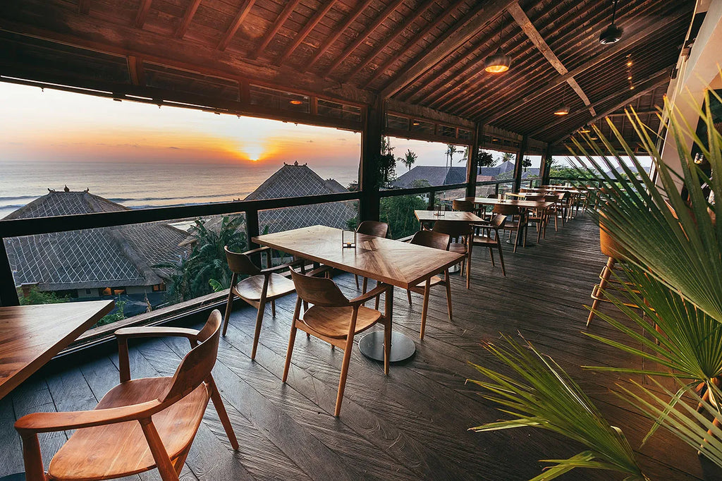 mana_surf_villas_Nourish_cafe_3_strande_og_7_cafeer_du_SKAL_besøge_på_Uluwatu_Bali_Trine_Hedegaard