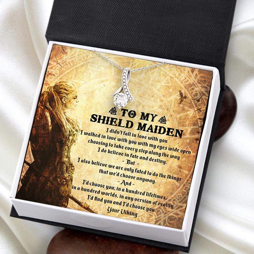 An alluring necklace for the chosen Shield Maiden