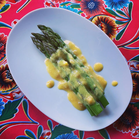 asparagus with sauce no. 1