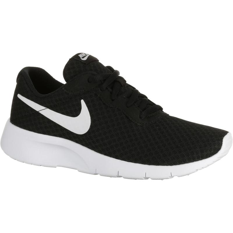 black tanjun nike trainers