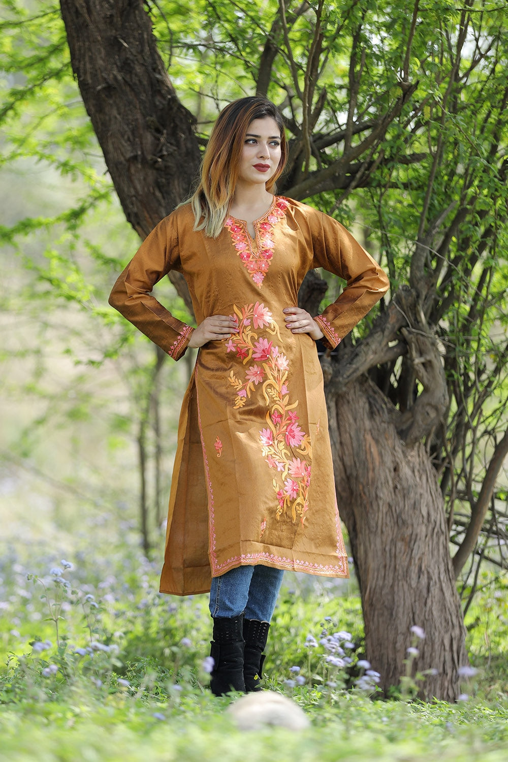 Red Colour Velvet Kurti With Beautiful Tilla Embroidery On Neck