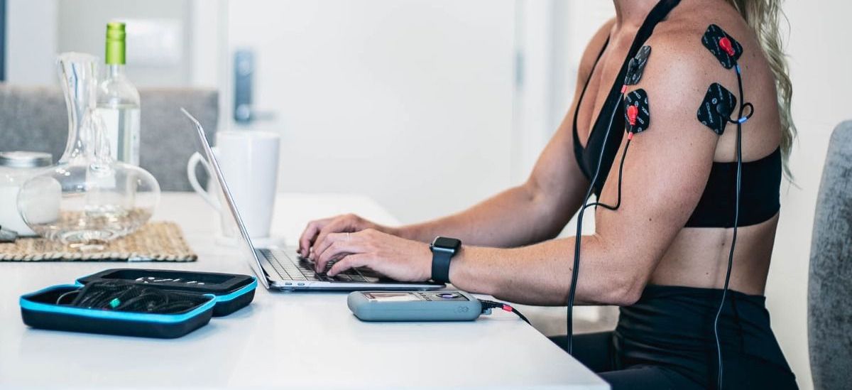 Compex Performance 3.0 Muscle Stimulator with TENS