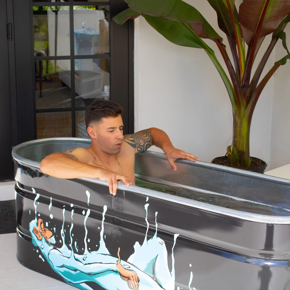 Polar Monkeys - The Portal Tub
