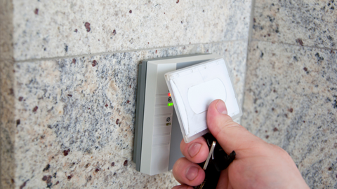 Access control readers