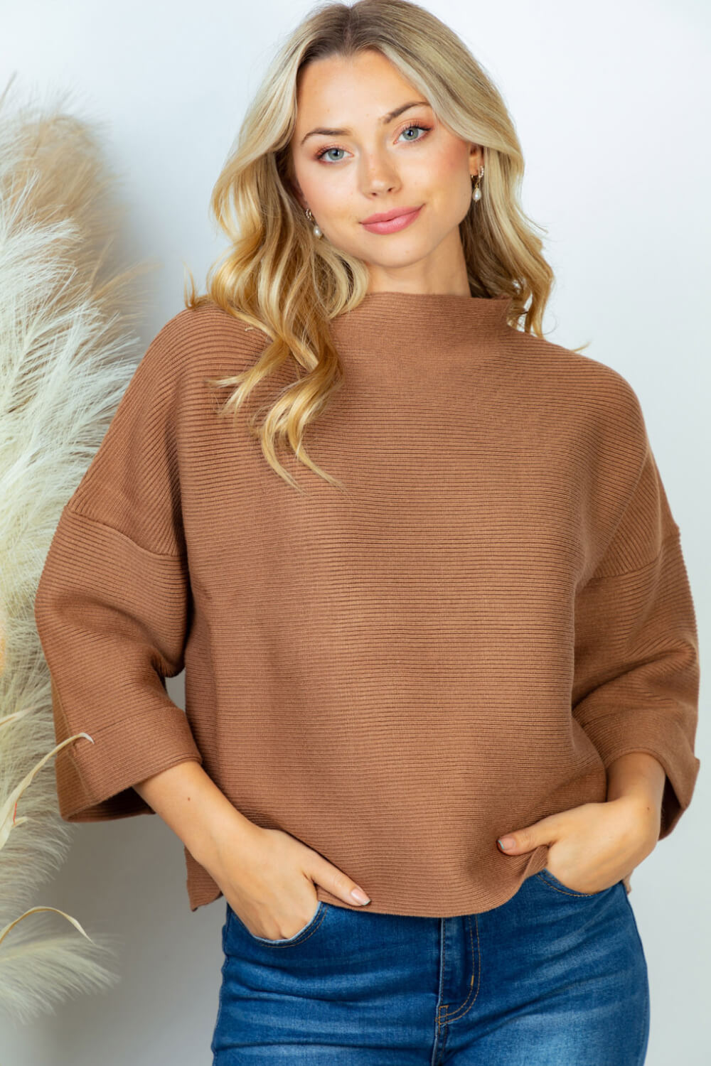 Horizontal-Ribbing Sweater in Chestnut