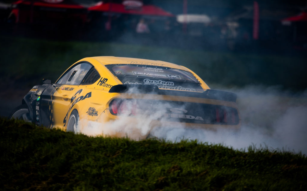 Steeda Drift Mustang UK puts down the power and lays smoke due to Steeda upgrades