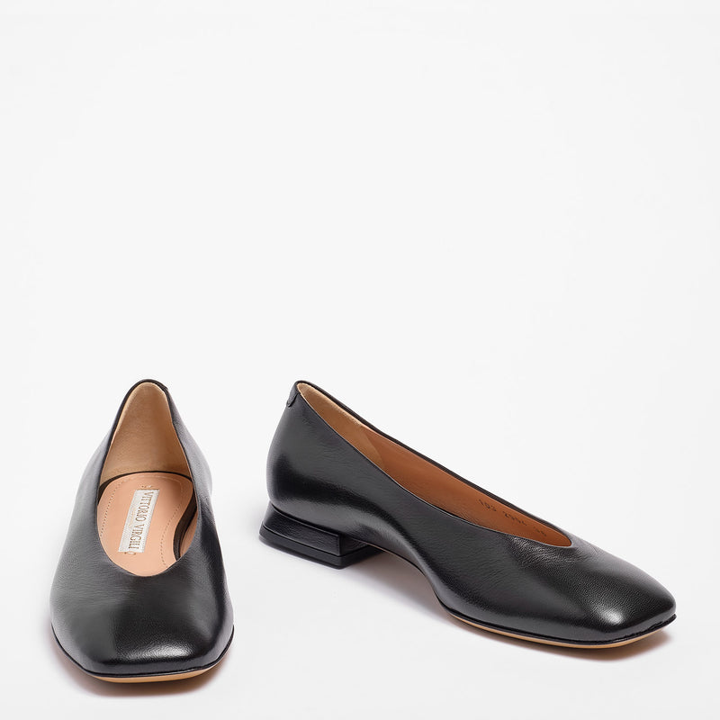 kaia ballet flat