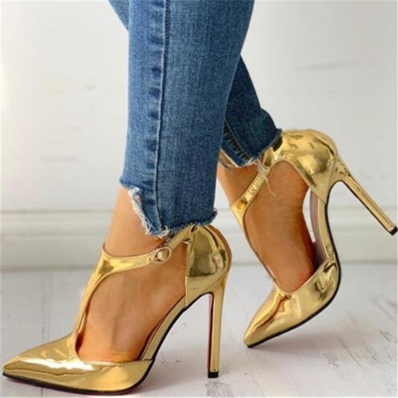 pointed toe t strap heels