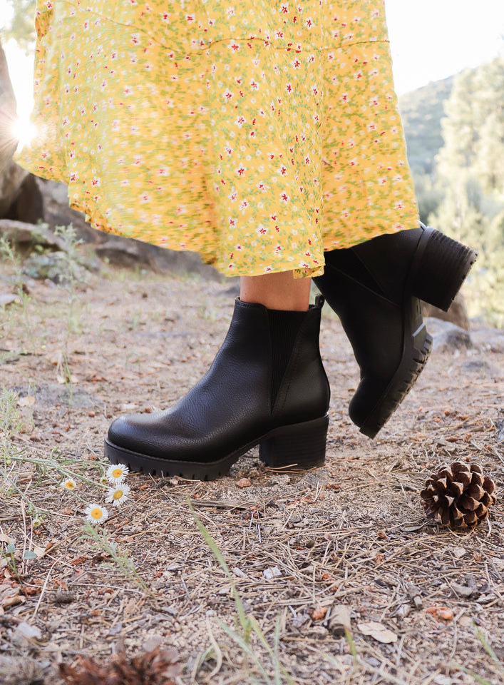 mia jody chelsea boot black