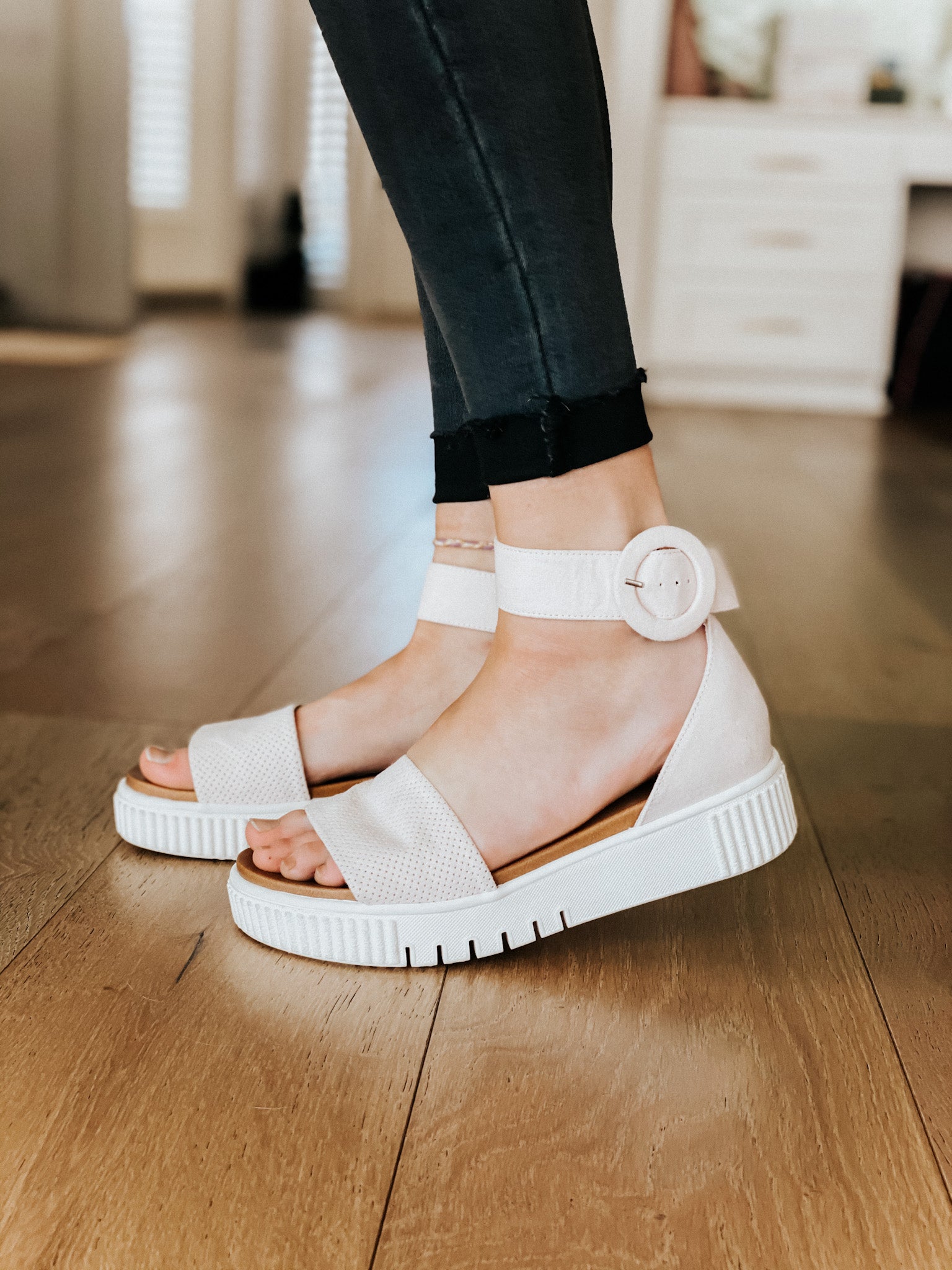 MIA Rosanna Sandals – Daisynme