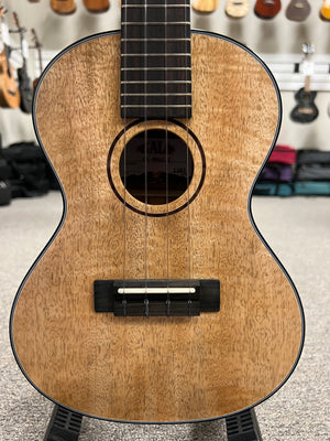 KALA KA-MNGG-C Solid Curly Mango Concert Ukulele w/Case - Metropolitan Series - Aloha City Ukes