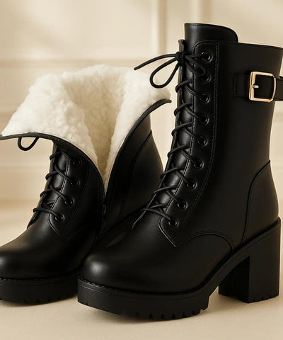 Comprar bota feminina tratorada forrada coturno com salto grosso e cano alto para inverno com conforto térmico e estilo urbano em promoção AREZZO