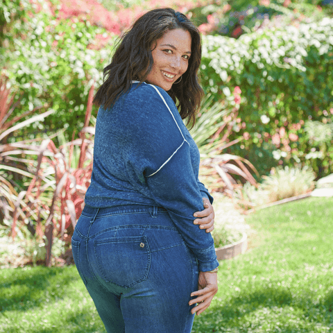 The 7 Best Curvy Jeans for Curvy Bodies