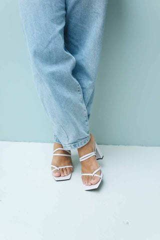 mom jeans with heels