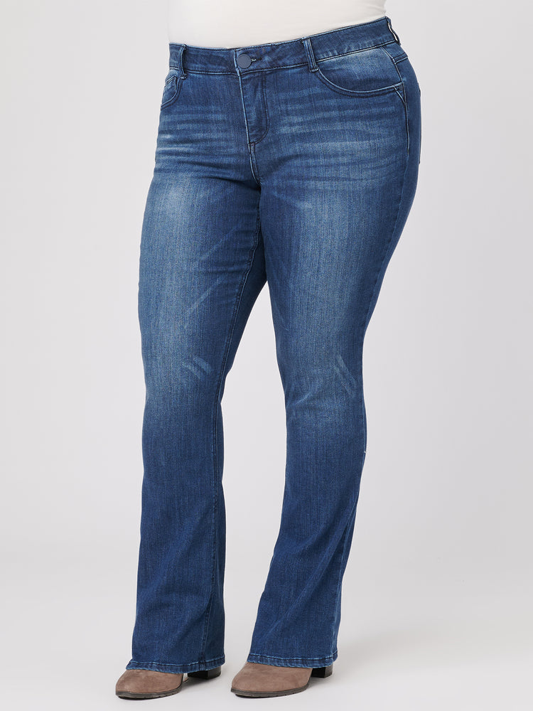 Fashion Bug Women's Plus Size Boot Cut Blue Jeans 22W NWOT