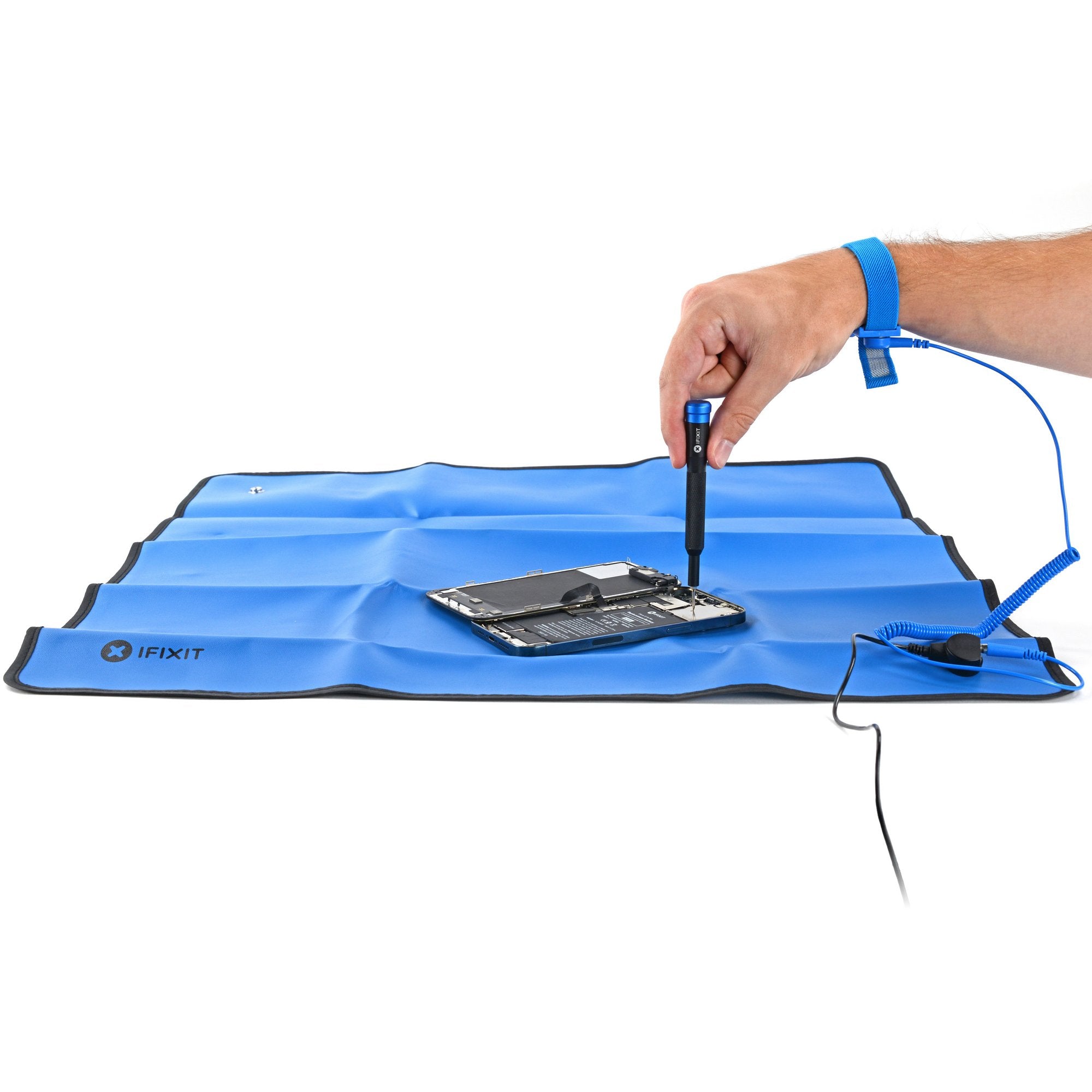 Premium Heat Resistant 932°F Anti Static Mat, HPFIX ESD Mat with Grounding  Wire, Grounding Plug, and ESD Wristband, Silicone Soldering Repair Mat for