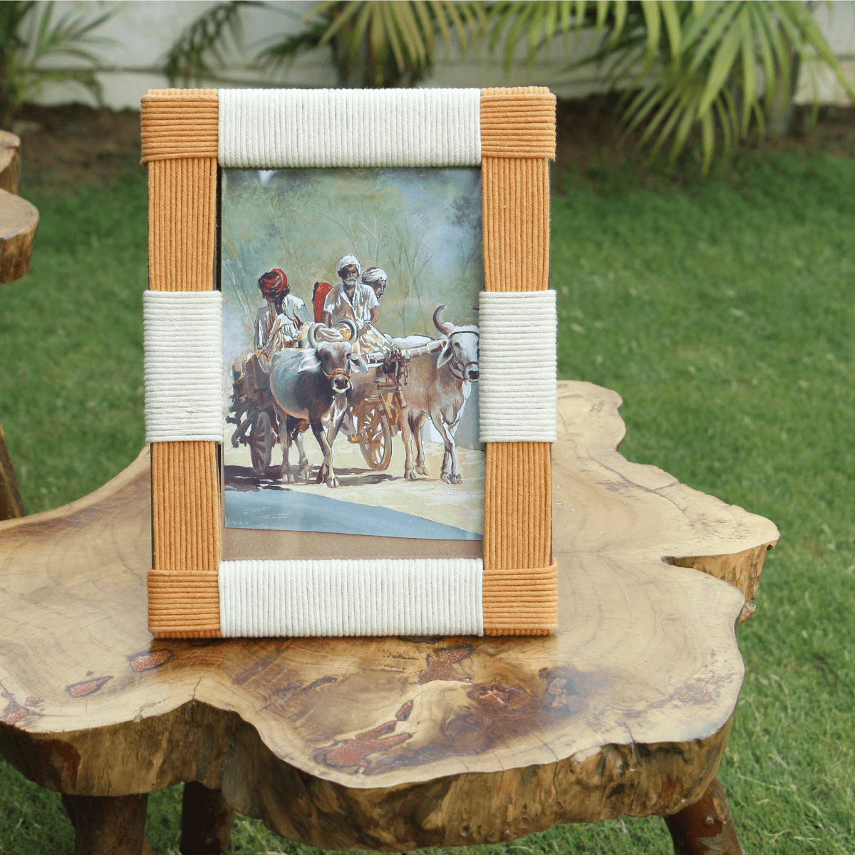 Handmade Spring Memories Wood photo frame 4x6)(India) - 24 cm H x 19 cm W x  2 cm D - Bed Bath & Beyond - 28262697