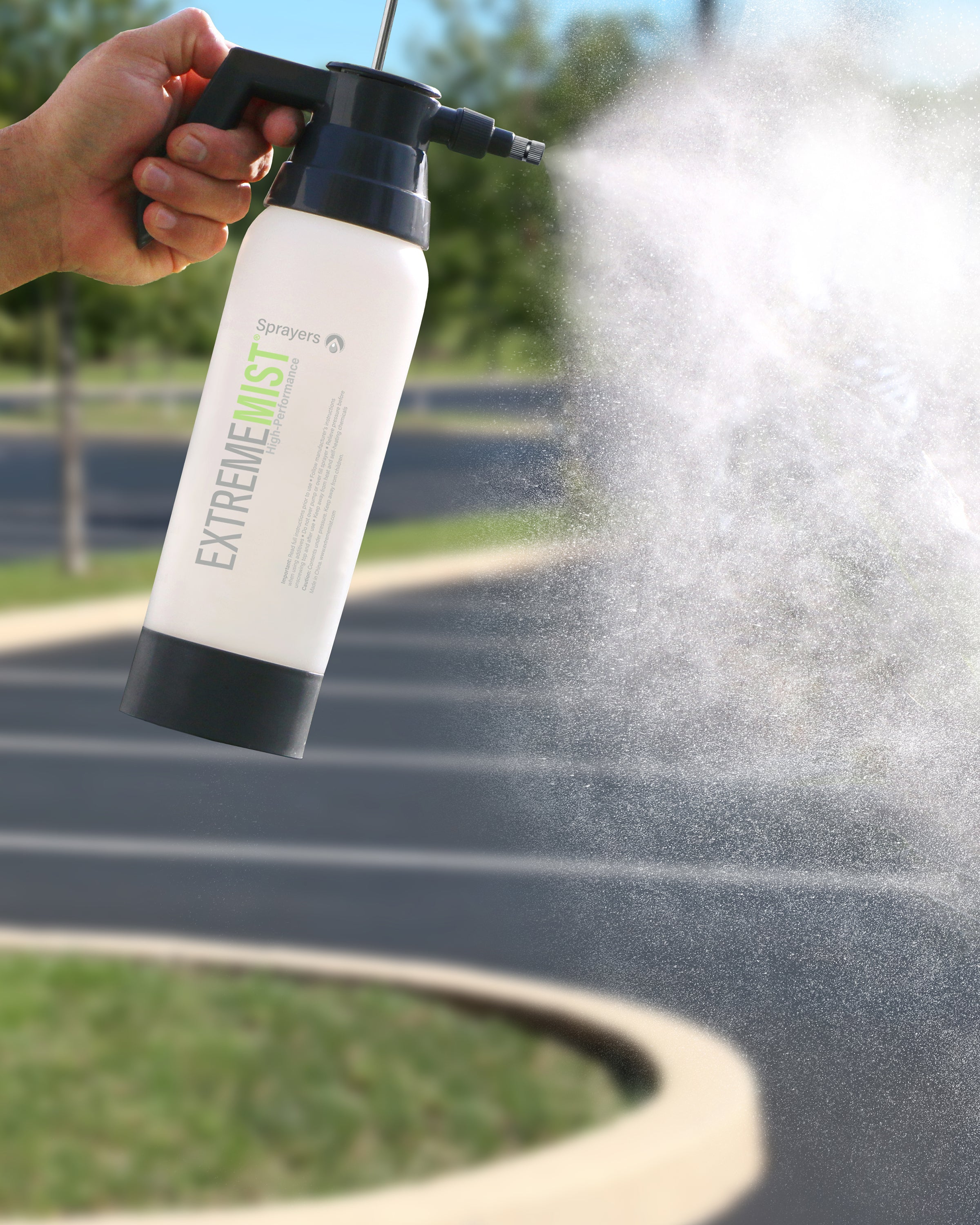 2 Liter Pressure Pump Garden Sprayer, Lawn Sprinkler, Water Mister –  BlumEarth