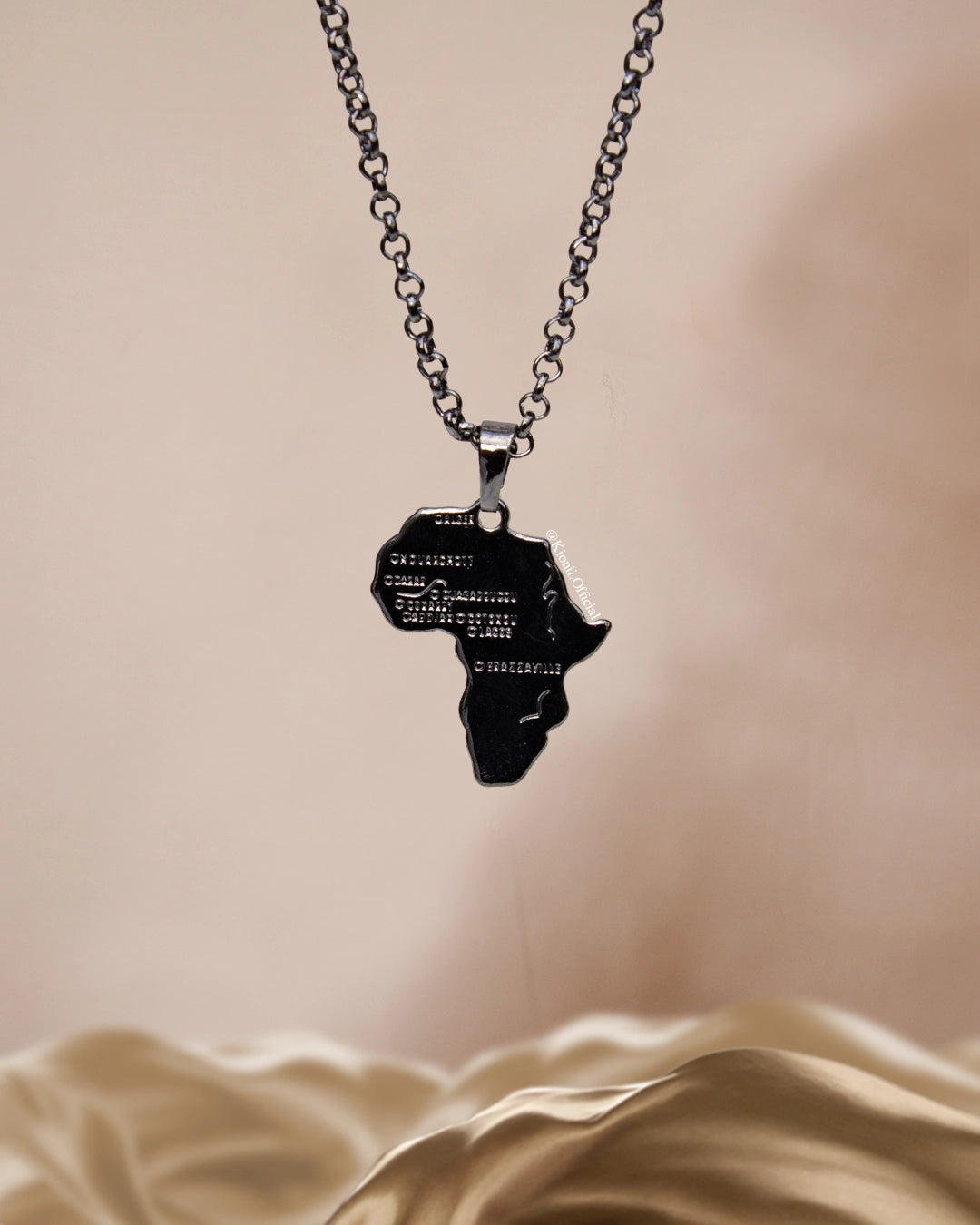 African Amethyst Gemstone 925 Sterling Silver Necklace, खरे चांदी का गले का  हार - Art Palace, Jaipur | ID: 2851920901133