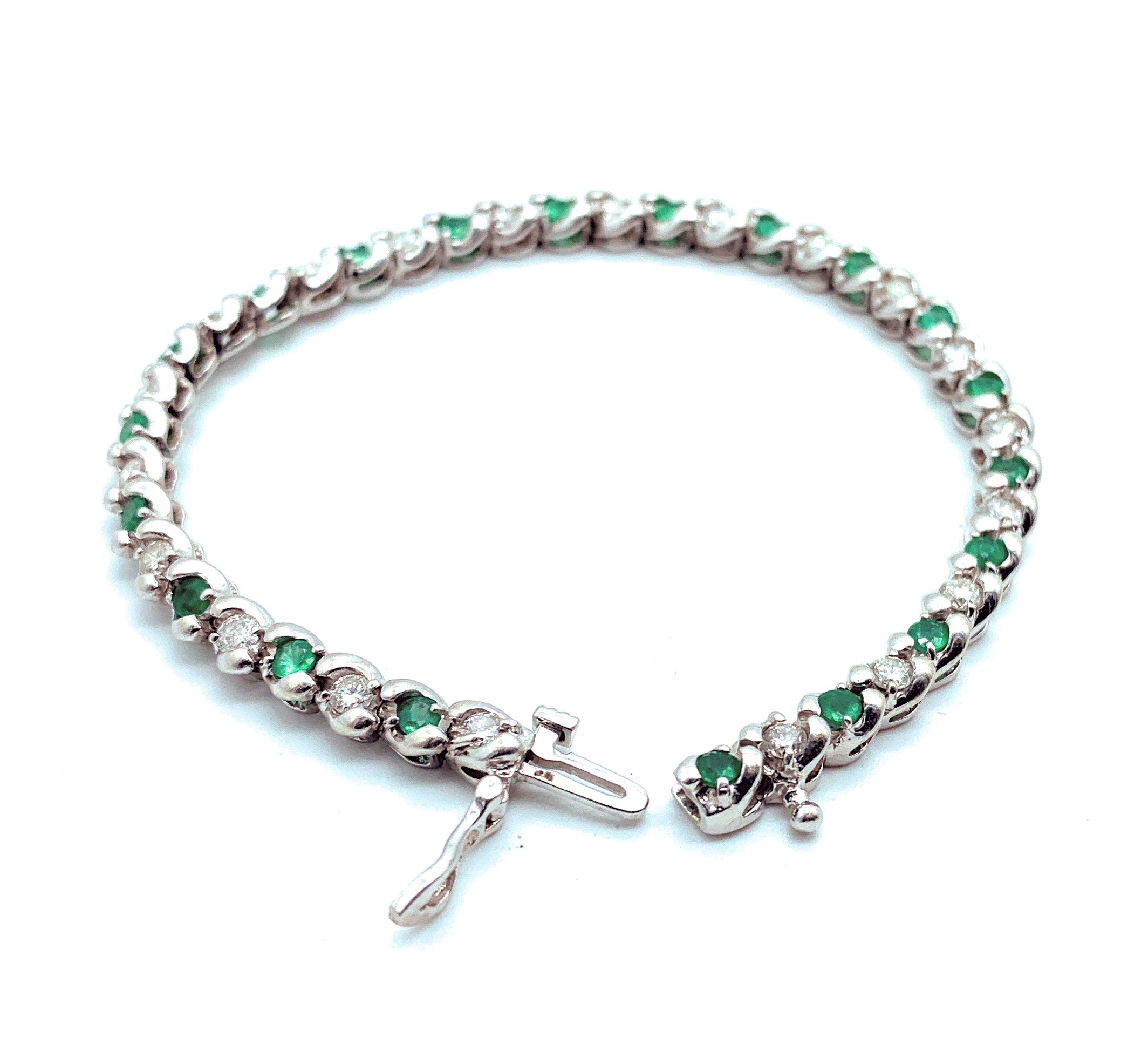 14K White Gold 3.00ctw Diamond & Emerald Tennis Bracelet